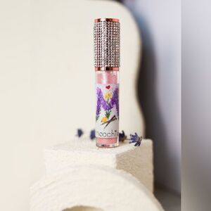 Moochie Nourishing Lip Gloss
